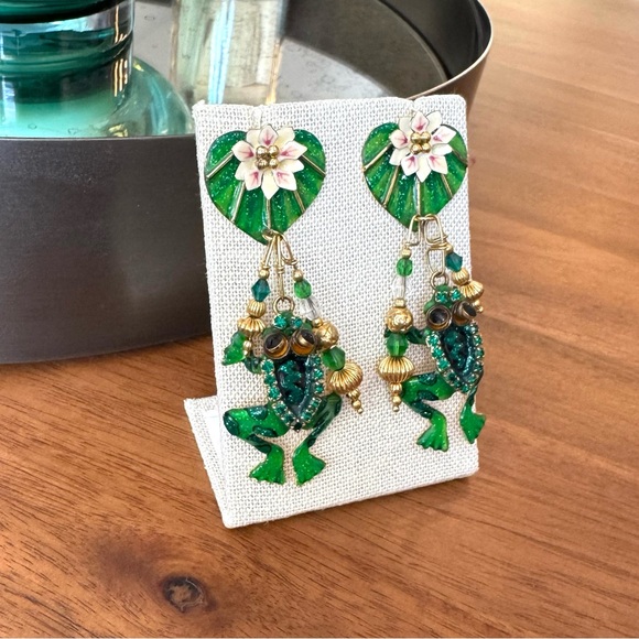 Lunch at the Ritz Green Frog Statement Earrings - Picture 4 of 8